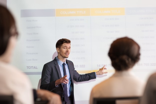Host the Perfect Lunch and Learn for Your Employees